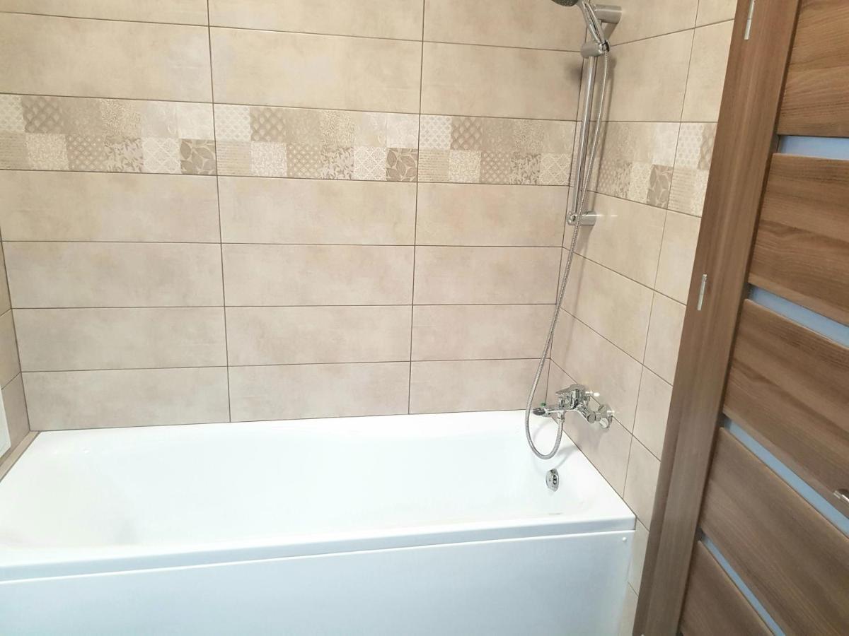 Happyhome Central Deluxe Apartments Oradea Bagian luar foto
